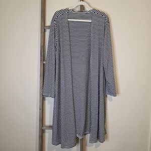 ⭐️40% Off⭐️ Black and White Strip Long Open Front Duster Cardigan